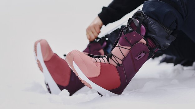 Afdeling voorzetsel Onnauwkeurig Comment mettre et ajuster au mieux ses chaussures de snowboard