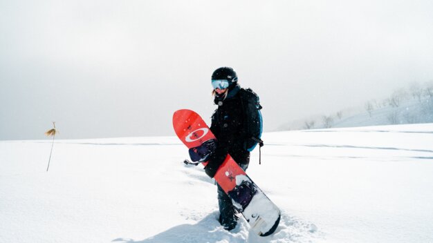 Transporter ses skis en toute sécurité : équipements et conseils