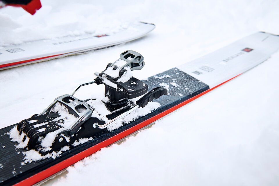 Ski binding in snow | © Atomic Austria GmbH