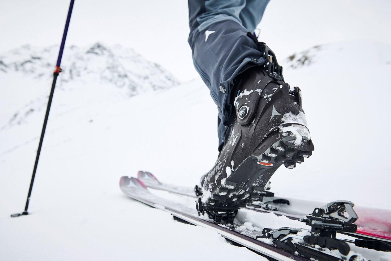 Chaussures de ski de rando vs Chaussures alpines