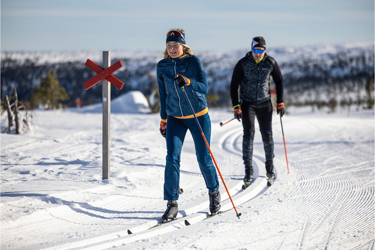 Men's & Women's Cross Country Skiing Equipment & Apparel