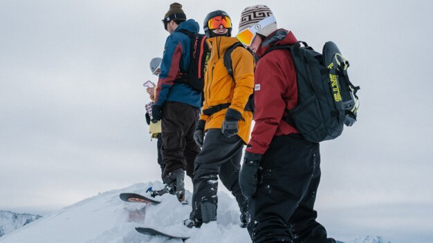 How to find the right snowboard backpack INTERSPORT Rent