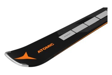 Ski der Marke Atomic, schwarz mit orangen Akzenten.