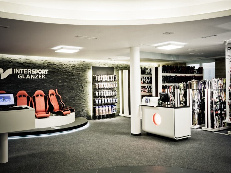 Ski mieten Talstation Giggijochbahn INTERSPORT Glanzer